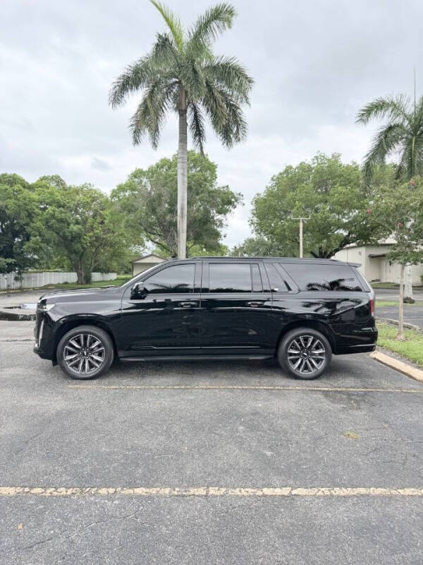 2022 Cadillac Escalade ESV Luxury