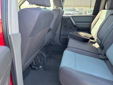 2006 Nissan Titan LE