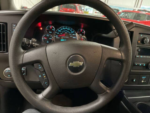 2023 Chevrolet Express 2500