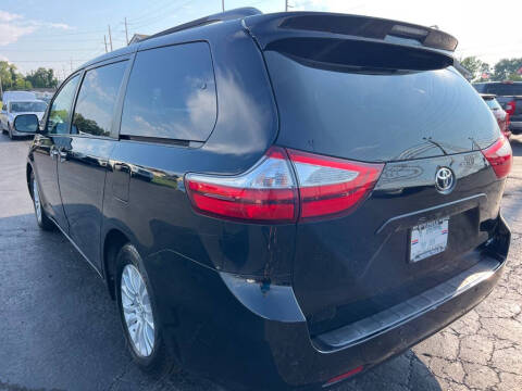 2015 Toyota Sienna