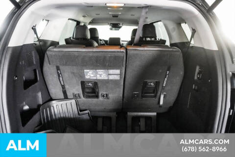 2024 Kia Carnival SX