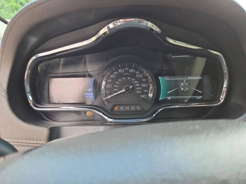 2016 Lincoln MKT EcoBoost