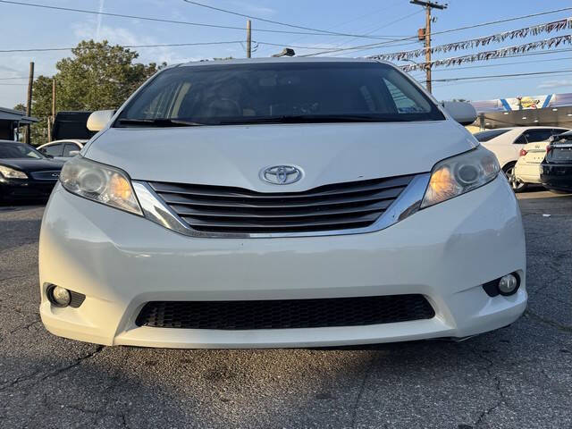 2015 Toyota Sienna
