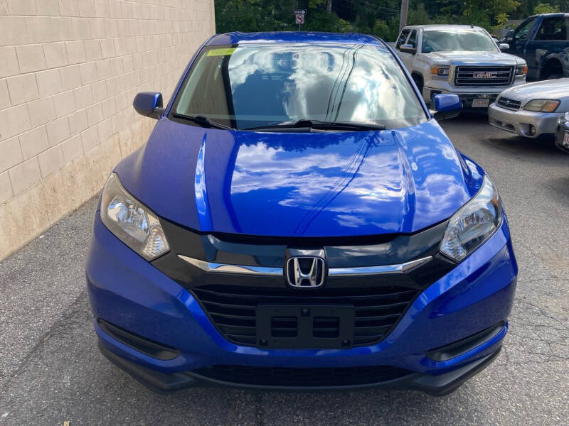 2018 Honda HR-V LX photo 3