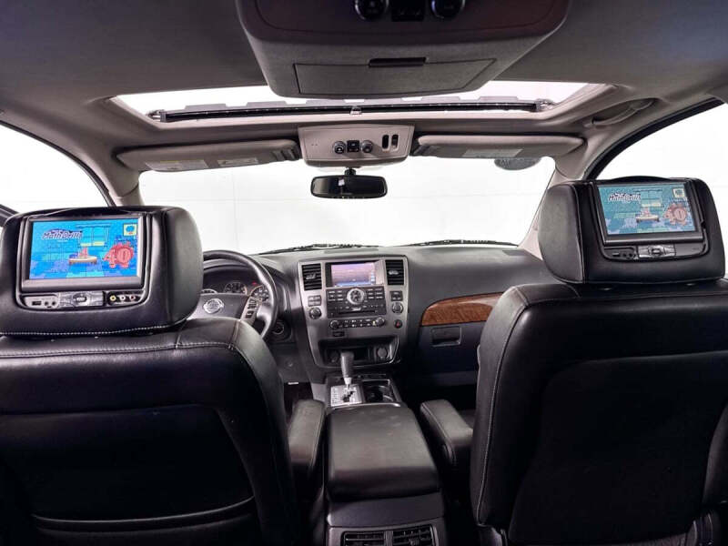 2014 Nissan Armada SV