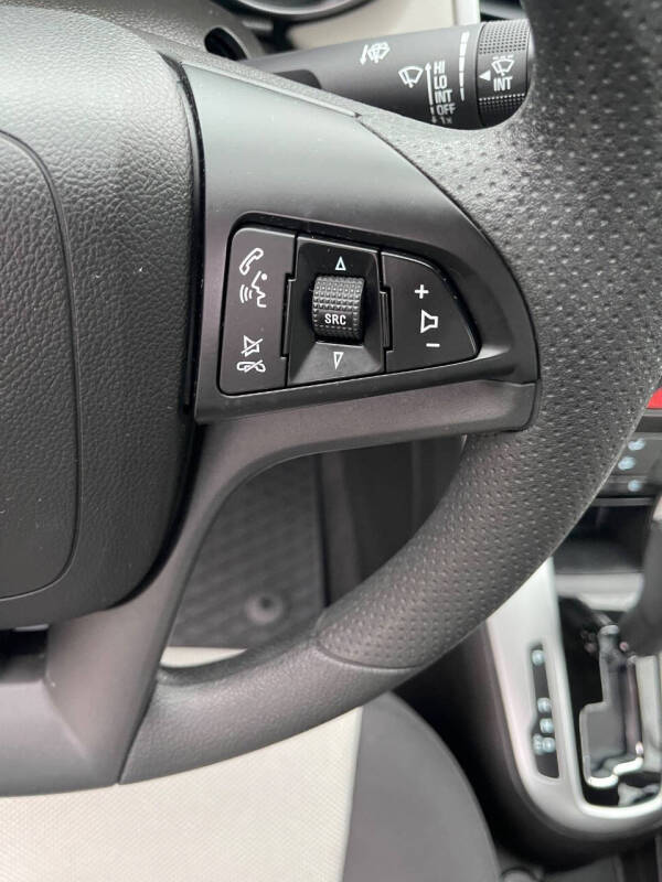 2015 Chevrolet Cruze LS Auto