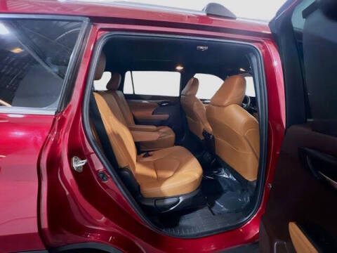 2022 Toyota Highlander Platinum