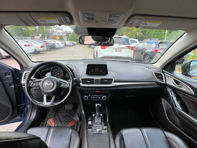 2017 Mazda MAZDA3 Touring