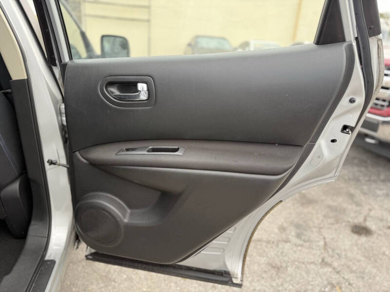 2014 Nissan Rogue Select S