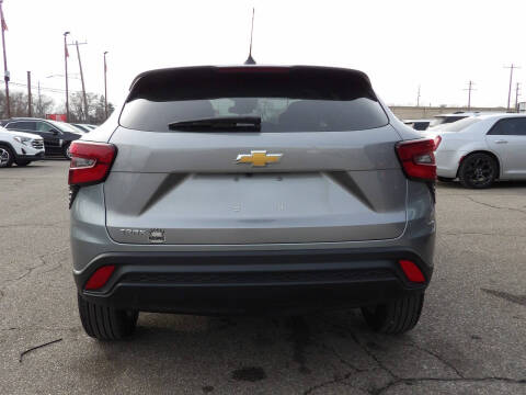 2024 Chevrolet Trax LS