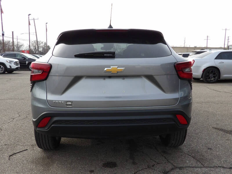 2024 Chevrolet Trax LS