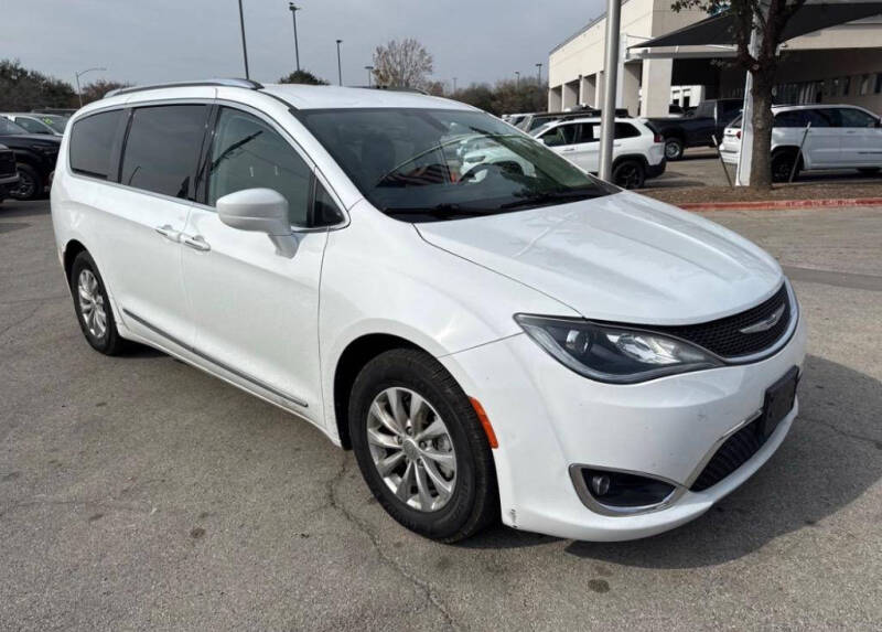 2019 Chrysler Pacifica Touring L