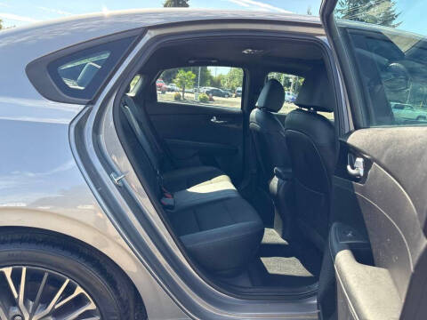 2023 Kia Forte GT-Line