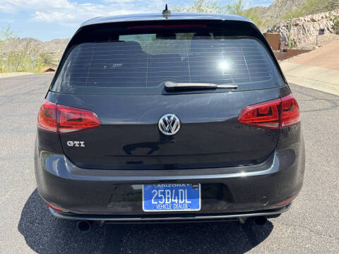 2017 Volkswagen Golf GTI S