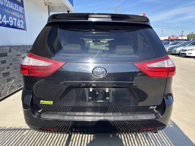 2017 Toyota Sienna