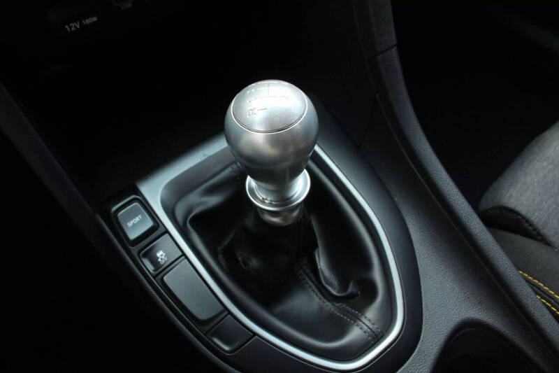 2019 Hyundai Veloster