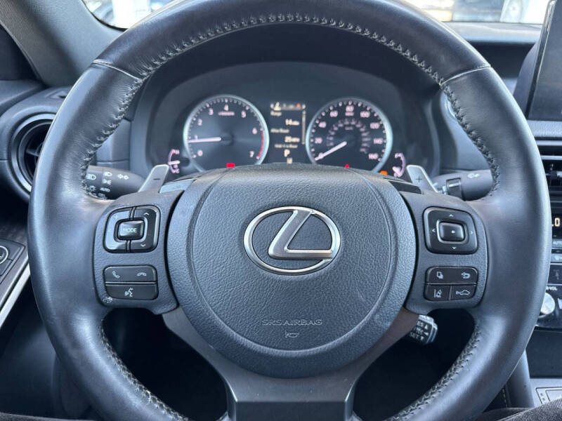 2023 Lexus IS 300