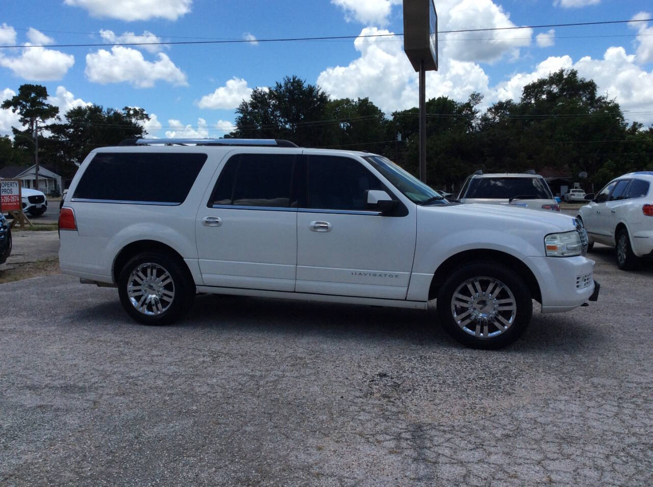 2010 Lincoln Navigator L for sale at SPRINGTIME MOTORS in Huntsville, TX