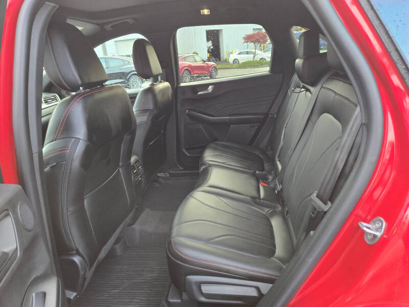 2025 Ford Escape Hybrid ST-Line Elite