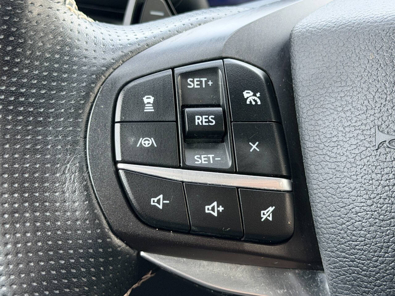 FordExplorer40
