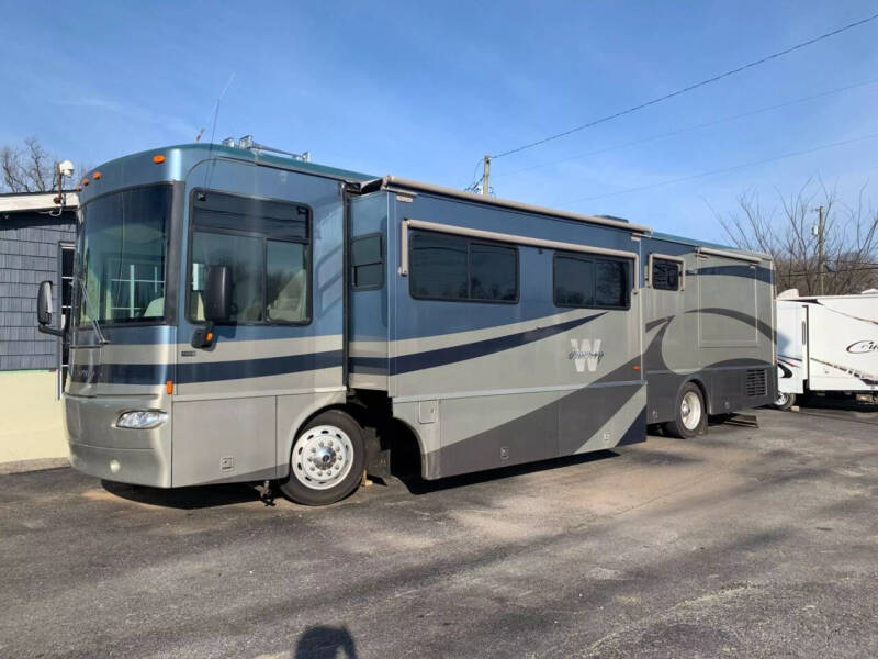 2004 Freightliner XC Chassis