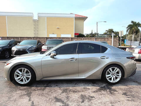 2023 Lexus IS 300