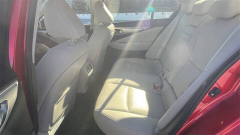 2023 Infiniti Q50 Luxe