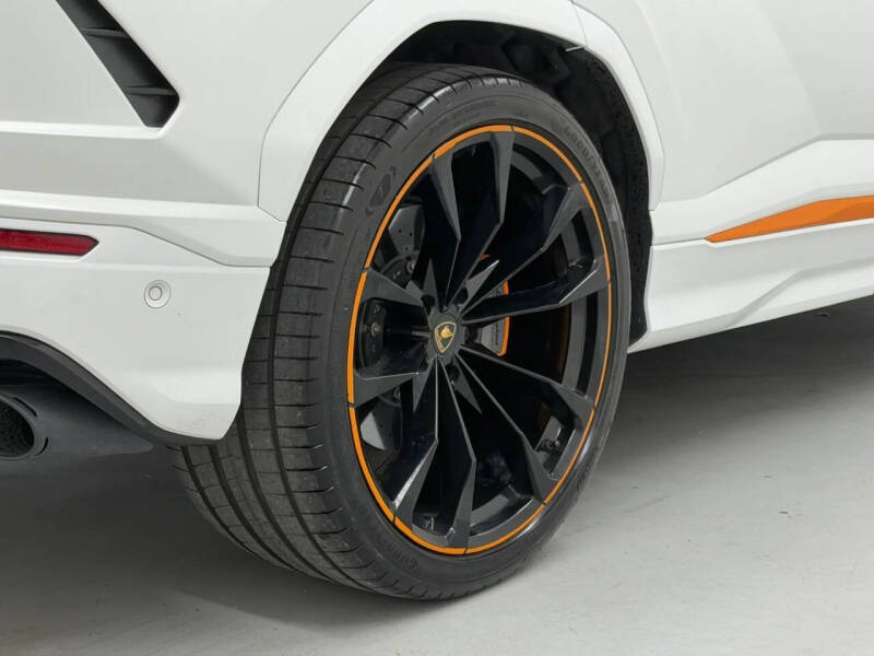 2022 Lamborghini Urus