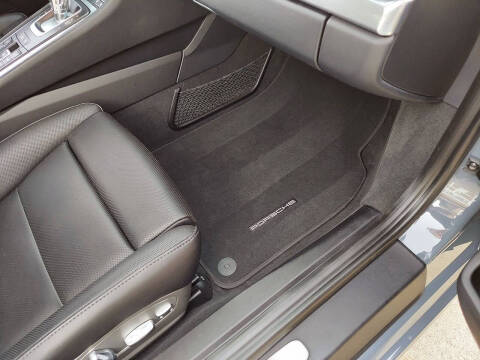 2017 Porsche 911 Carrera 4S