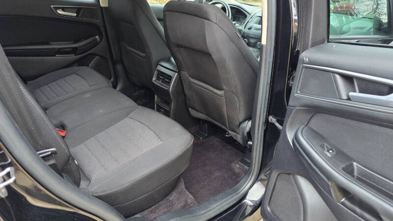 2017 Ford Edge SE