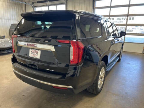2023 GMC Yukon XL SLT