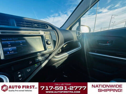 2015 Toyota Prius c Four