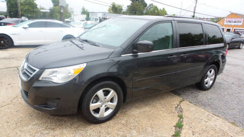 2011 Volkswagen Routan for sale at Unlimited Auto Sales in Upper Marlboro MD