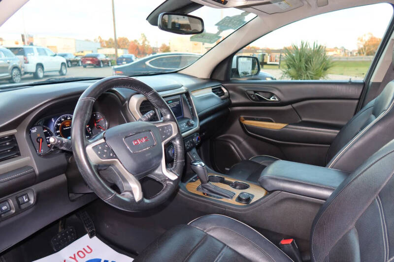 2017 GMC Acadia Denali