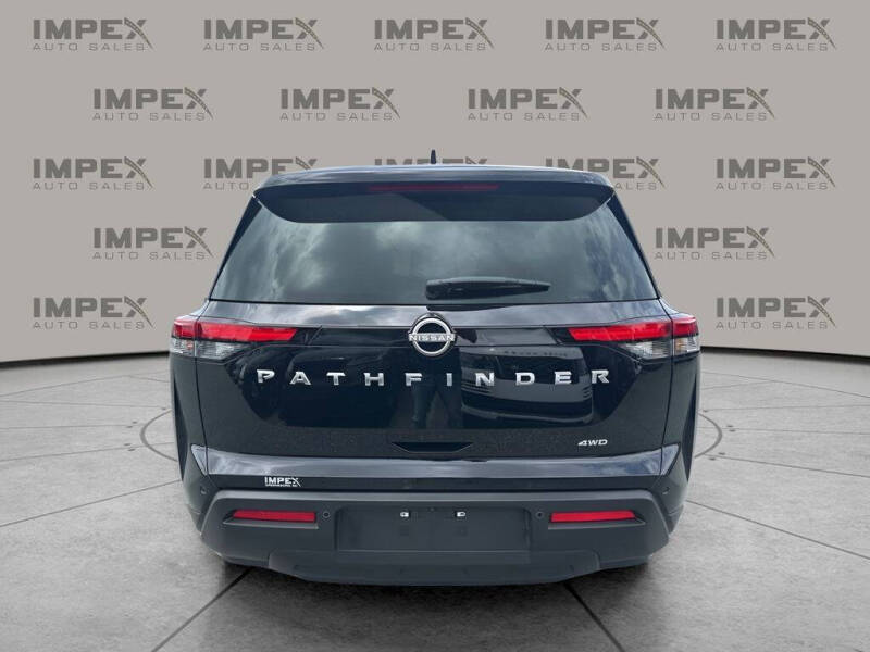 2024 Nissan Pathfinder S