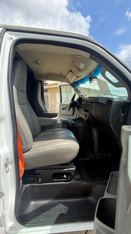 2018 Chevrolet Express 2500