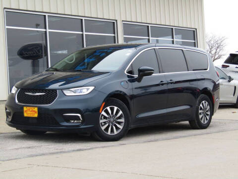 2023 Chrysler Pacifica Plug-In Hybrid Touring L