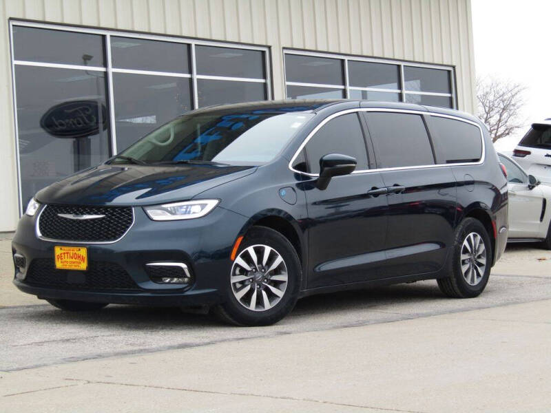2023 Chrysler Pacifica Plug-In Hybrid Touring L