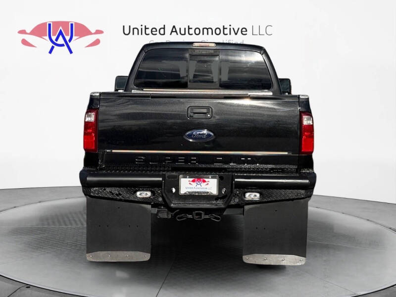 2011 Ford F-350 Super Duty Lariat