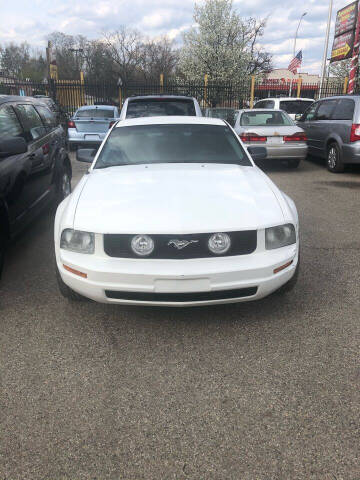 2005 Ford Mustang for sale at Automotive Group LLC in Detroit MI