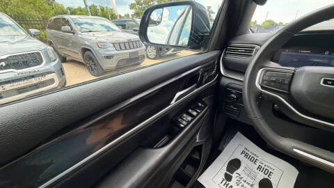 2023 Jeep Wagoneer