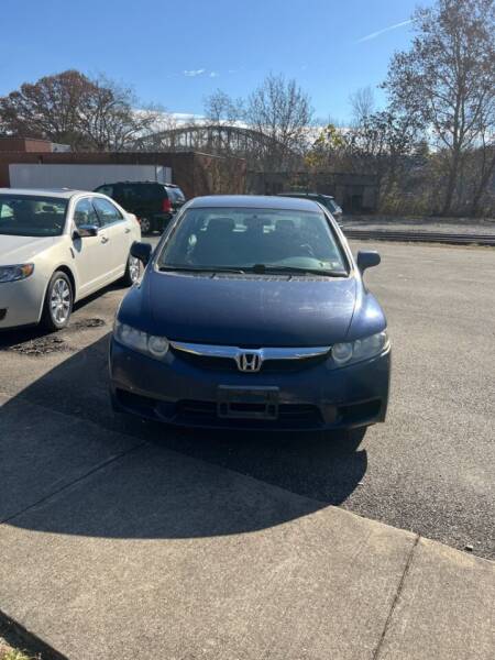 2009 Honda Civic for sale at TRAIN STATION AUTO INC in Brownsville PA