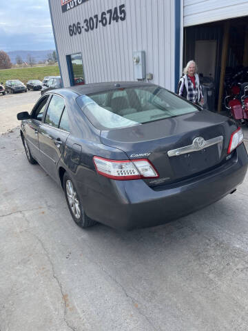 2011 Toyota Camry Hybrid