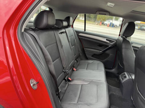 2015 Volkswagen Golf TSI S