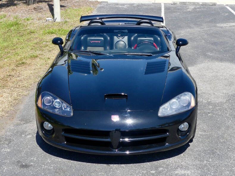 2004 Dodge Viper SRT-10