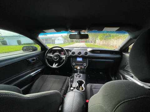 2020 Ford Mustang EcoBoost