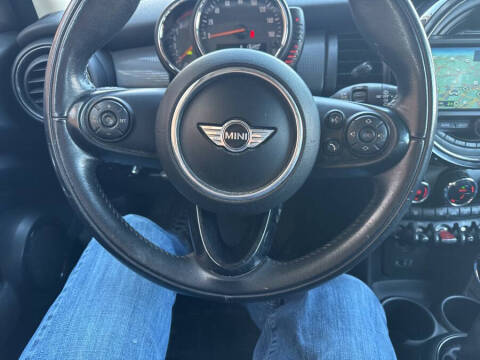 2017 MINI Hardtop 4 Door Cooper