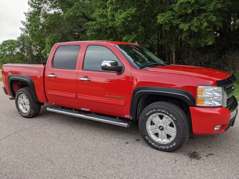 2011 Chevrolet Silverado 1500 for sale at Car Dude in Madison Lake MN