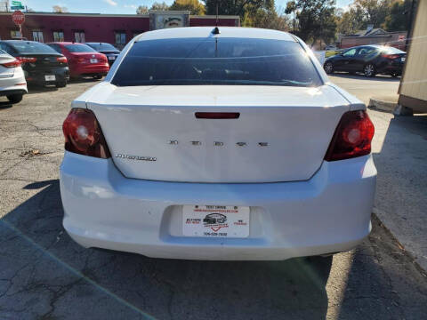 2013 Dodge Avenger SE
