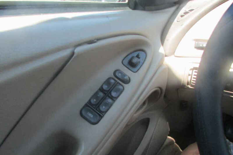 2000 Ford Mustang